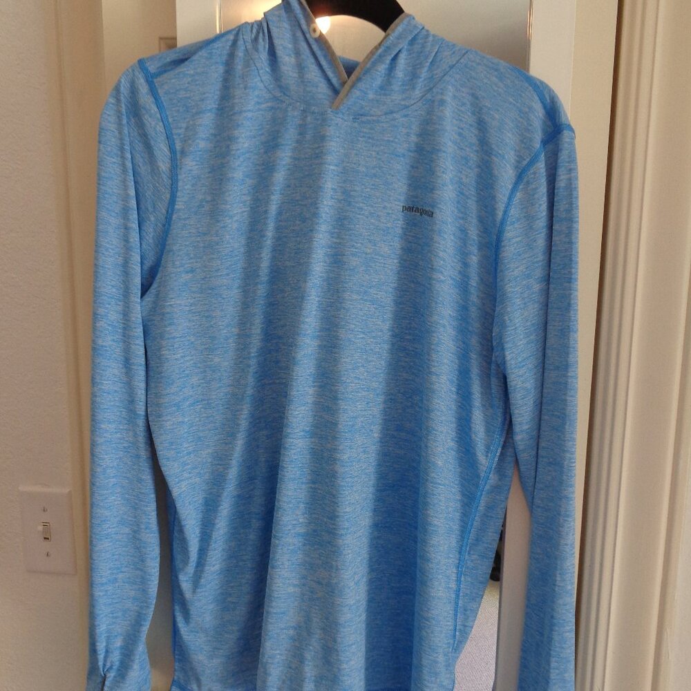 Patagonia hoodie pullover